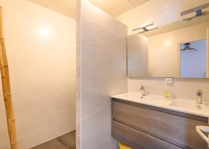 Maison De Plage 5 Etoiles Avec Spa Nyaraló