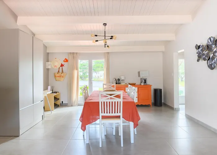 Maison De Plage 5 Etoiles Avec Spa La Guérinière